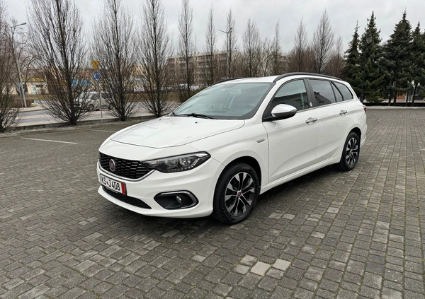Fiat Tipo cena 39900 przebieg: 169552, rok produkcji 2020 z Swarzędz małe 407